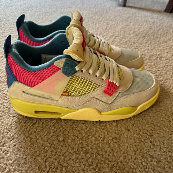 Jordan 4